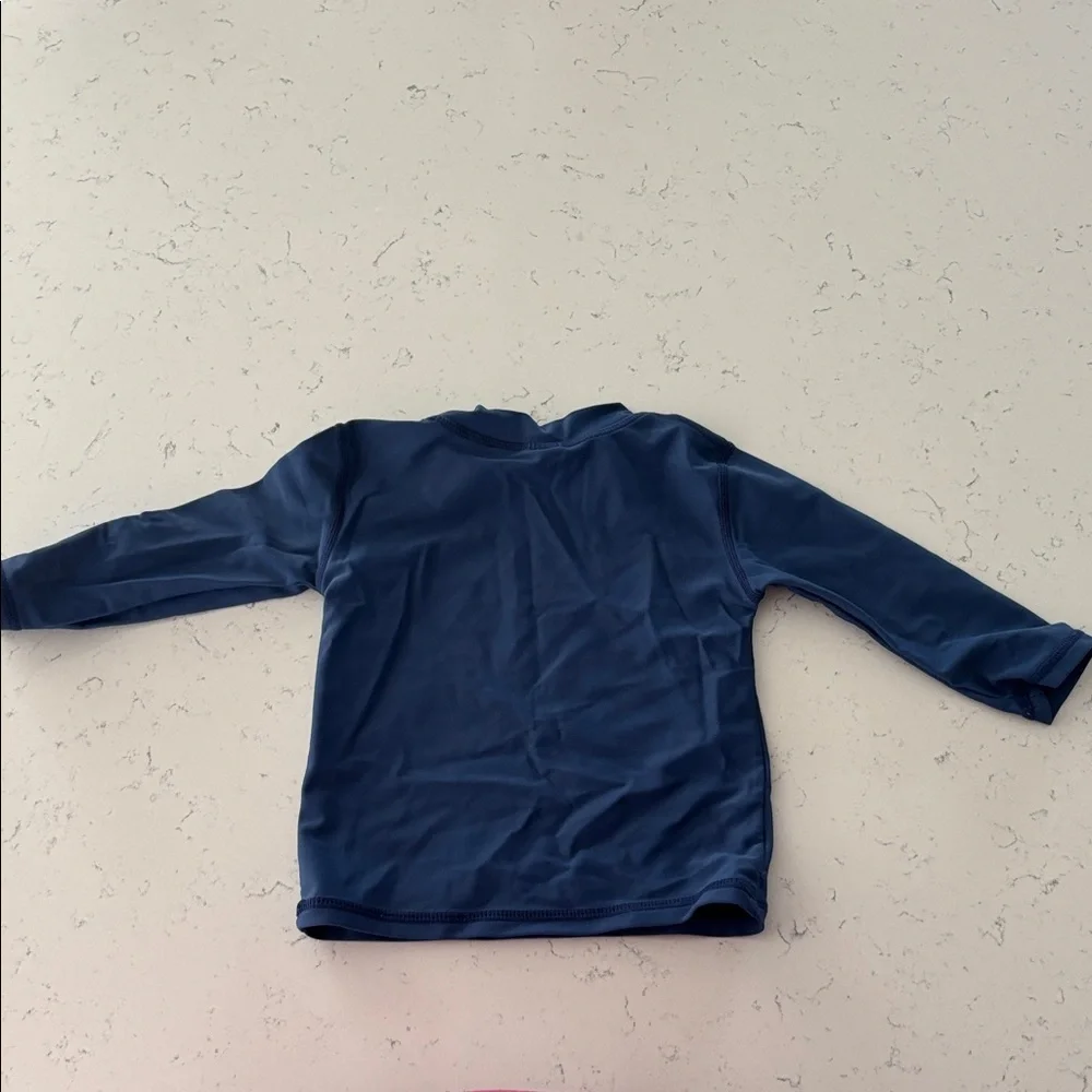 Rugged Butts Rashguard - Picture 5 of 5